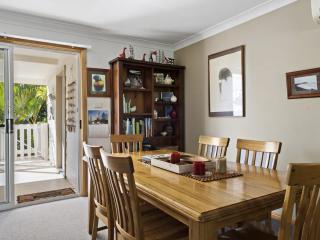 Jillbys House - Narrawallee - 5