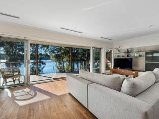 Lakeside - Burrill Lake - 0