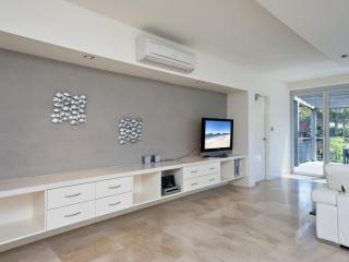 The Domain Unit 2 19 Voyager Close - Nelson Bay - 4