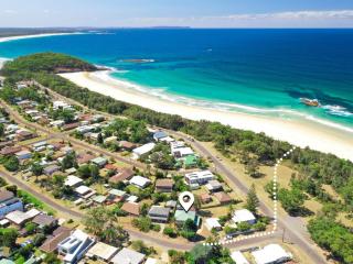 The Salty Deck - Narrawallee - 0