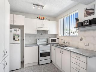 Sunset Court Unit 1 3 Resthaven Avenue - Soldiers Point - 5