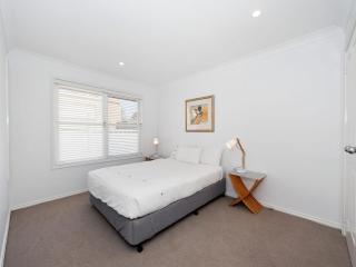 Surf Break Unit 10B Tuna Cresent Upstairs - Fingal Bay - 3