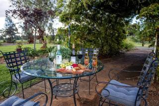 EdenValley Private Manicured Gardens with Fire Pit - Parkes - 0