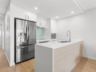 The Shoal Apartments Unit 306 6 Bullecourt - Shoal Bay - 2