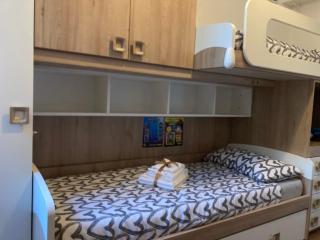 White flat Puglie - 1