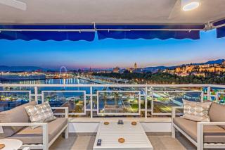 Malagueta Apartment in Malaga by Solaga Holiday Homes - Málaga - 0