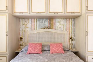 Ca' Cappello Venice Apartment 1 with Canal View - Venice - 1