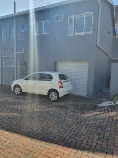Durban Overport Halaal Accommodation 3V "No Alcohol, Strictly Halaal, No Parties, No Noise, Luxury Apartment, Self Catering "300m from Musjid Al Hilaal" - Durban - 8