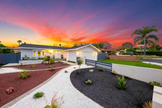 Modern Tamarack Cottage - Carlsbad - 0