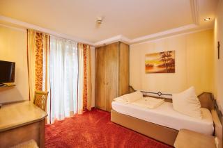 Flair Hotel Zum Schwarzen Reiter - Horgau - 2