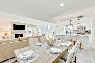 Balboa Island Diamond Resort Compound - Newport Beach - 2