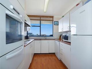St Tropez Unit 39 - The Entrance - 8