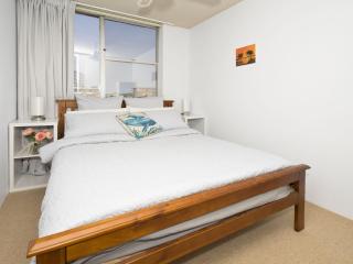 Tasman Towers Unit 13 - The Entrance - 3
