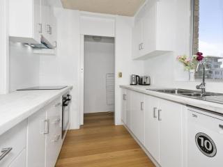 Tasman Towers Unit 13 - The Entrance - 8