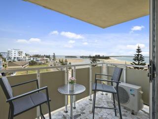 Tasman Towers Unit 13 - The Entrance - 9
