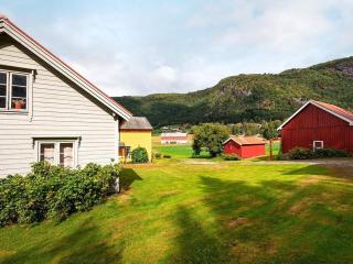 8 person holiday home in Liabygda-By Traum - 1