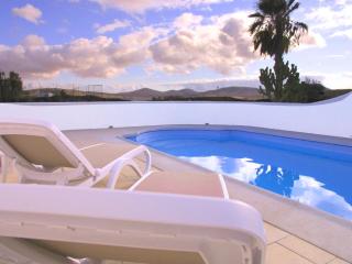 Finca Felix Appartement met Private Pool! - Lajares - 2