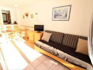 Appartement 3 pièces 6 couchages LA SALLE LES ALPES - FR-1-330F-26 - 2