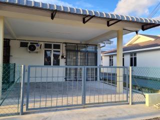 Homestay AlFaruqi Gambang (2) - Gambang - 9