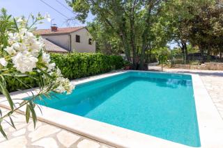 Cozy holiday home Ella Nature with pool near the beach - Peroj - 8