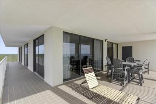 Pelican Pointe 1206 - 7