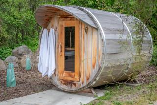 Port Levy Spa & Sauna Hideaway - Christchurch - 9
