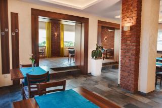 Hotelik B&B Pod Dębami - Radwanice - 5