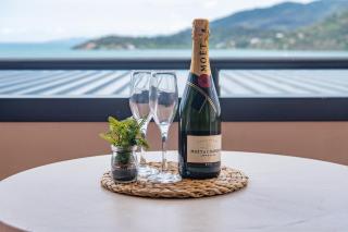 Ocean View 33A Studio Pool Ocean View WIFI - Airlie Beach - 6