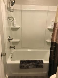 Modern Designer Townhouse 2Br Ideal for Long Stays! - Jackson - 6