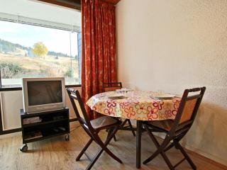 Appartement cosy 4 personnes, balcon, pied des pistes, proche garderie, Chamrousse 1750 - FR-1-340-39 - Chamrousse - 9