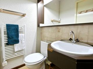 Studio avec balcon et parking couvert à Chamrousse - FR-1-340-146 - Chamrousse - 2
