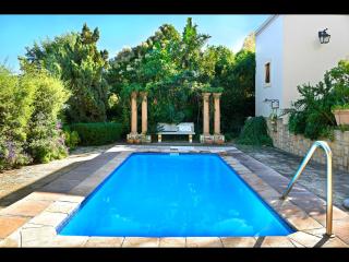 Petit Plaisir Cottage - 1