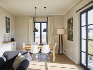 Reetland am Meer - Premium Reetdachvilla mit 3 Schlafzimmern, Sauna und Kamin F07 - Dranske - 9