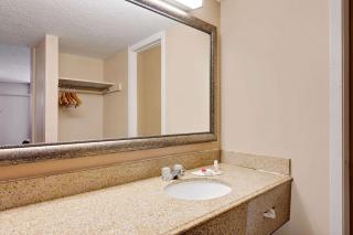 Travelodge by Wyndham Ozona - Ozona - 5