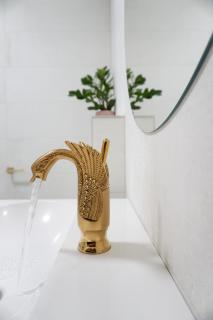 Vibrant Design Apartments - Full Kitchen - Wi-Fi - 18 Mins to City Centre - Wien - 1