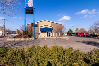 Motel 6-Eau Claire, WI - Eau Claire - 6
