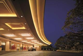 Shangri-La Bangkok - Bangkok - 4