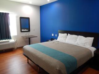 Knights Inn Houston - 3