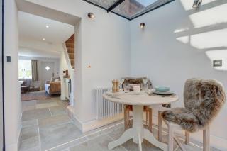 Luxury 1 bed cottage with hot tub and log burner - Great Massingham - 8