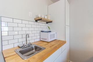 Landmark Resort King Suite Unit 607 - Beautifully Updated - Perfect for 2 guests! - Myrtle Beach - 0