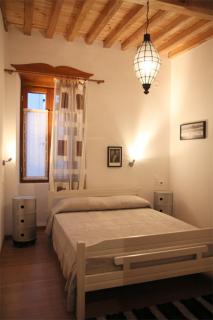 Stone Mansion House - Skopelos Town - 5