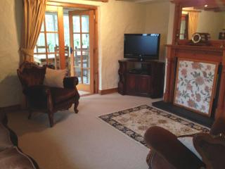 Berwick Hall Cottage - Moira - 4