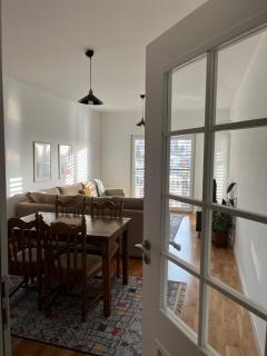 Central Luxury Apartment - Pristina - 9