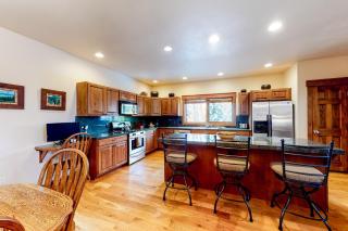 Bear Creek Retreat - 2