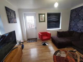 Mannys Apartment - Nice & Cozy 4Bed Flagship Lodge - Sittingbourne - 5