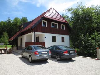 Guest House Wolf - Jezerce - 1