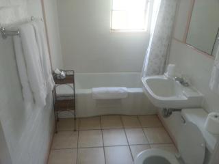 Bishop Village Motel - Bishop - 2