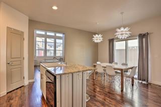 Sleek and Modern Townhome about 11 Mi to Dtwn Boise - Meridian - 6