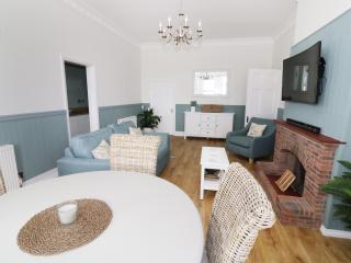 Flat 1, Cambridge Court - Frinton-on-Sea - 9