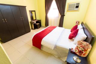 العييري للشقق المخدومة المدينة 3 - 7